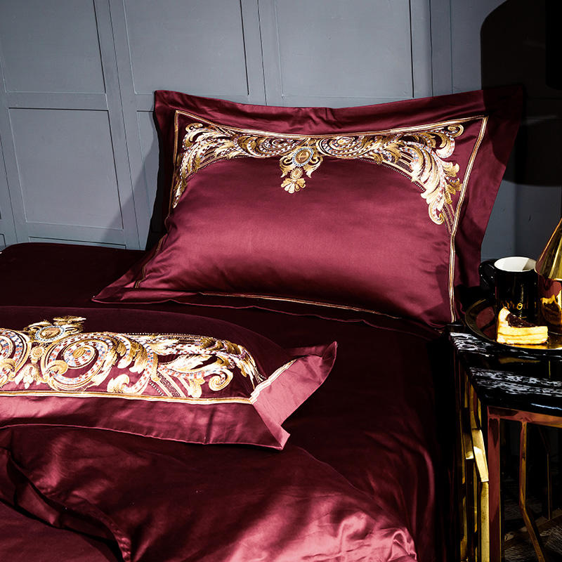 Novara | Burgundy Egyptian Cotton Embroidered Bedding Set | Lersk