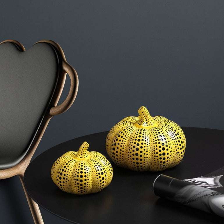 Sochy dýní ve stylu Kusama Yayoi pro elegantní domácí dekoraci a sběratelské umění – výrazný kousek | Lersk
