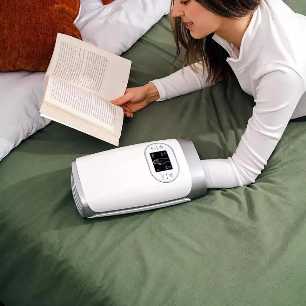 Velora Cordless Hand Massager With Heat And Compression Therapy | Lersk
