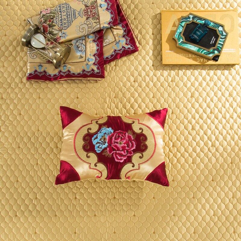 Parure de housse de couette en satin de soie Aurelia en coton argent et or | Lersk