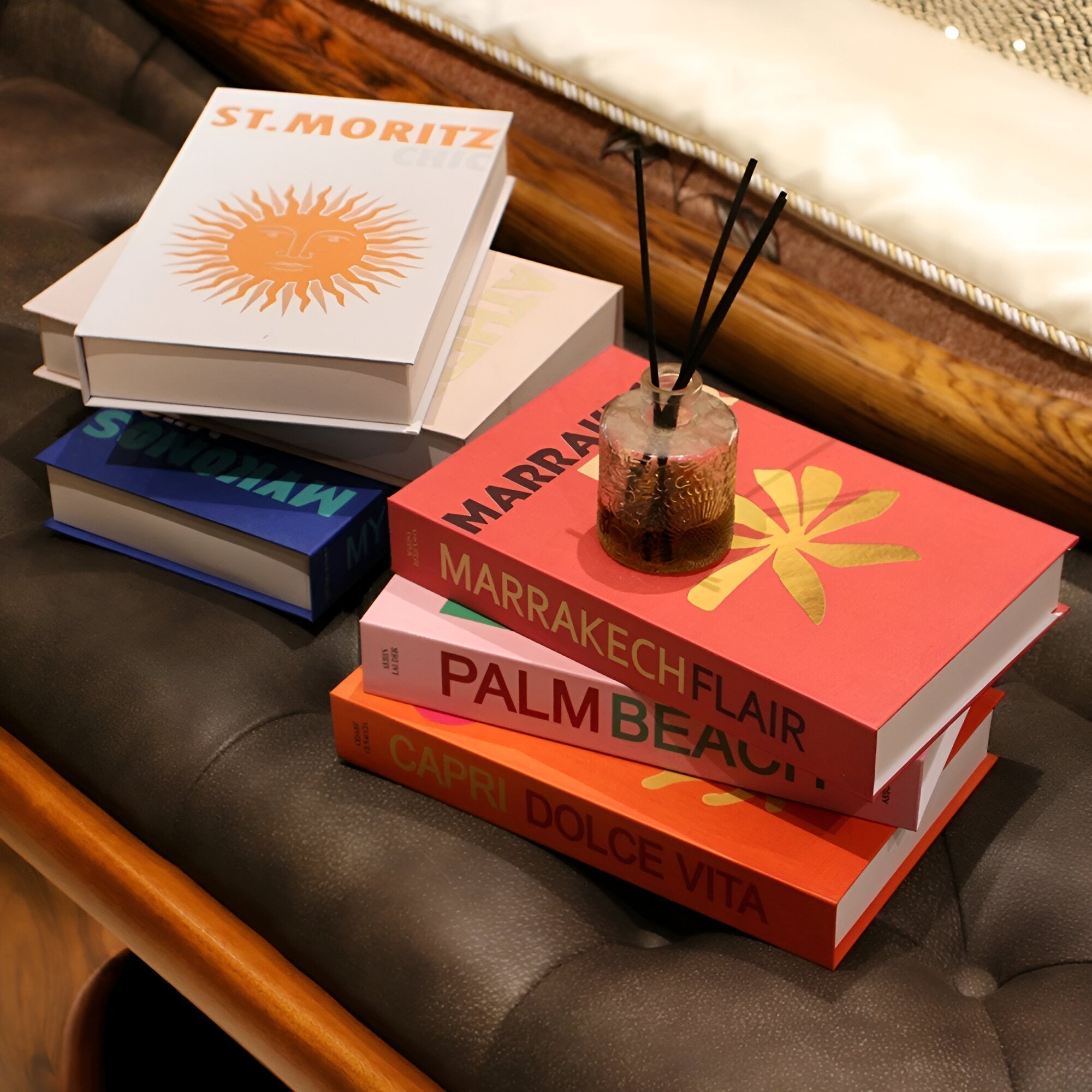 Livros Decorativos ChicFaux para Mesas de Centro e Decoração, Livros Elegantes para Exposição em Casa | Lersk