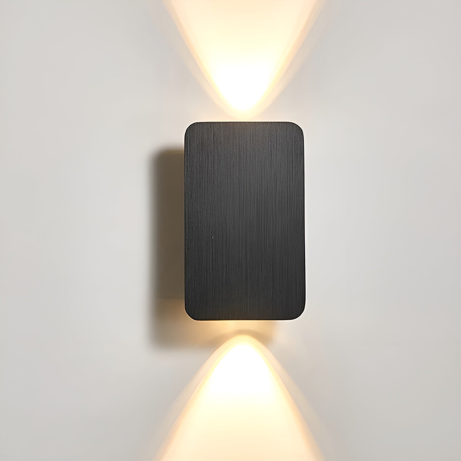 Elegantní LED nástěnné svítidlo v minimalistickém designu pro vaše domácí osvětlení Moderní decentní | Lersk