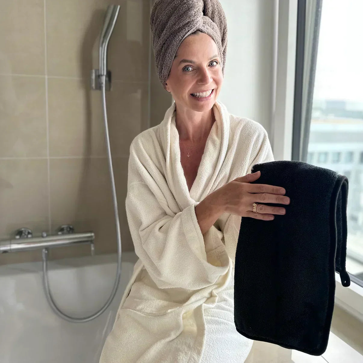 LustraSpa XXL Drying Towel | Lersk