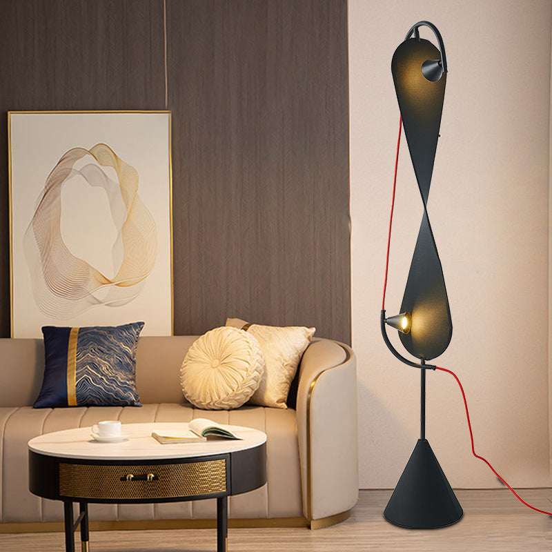 Modern Artistic Floor Lamp In Black Sculptural Form | Lersk