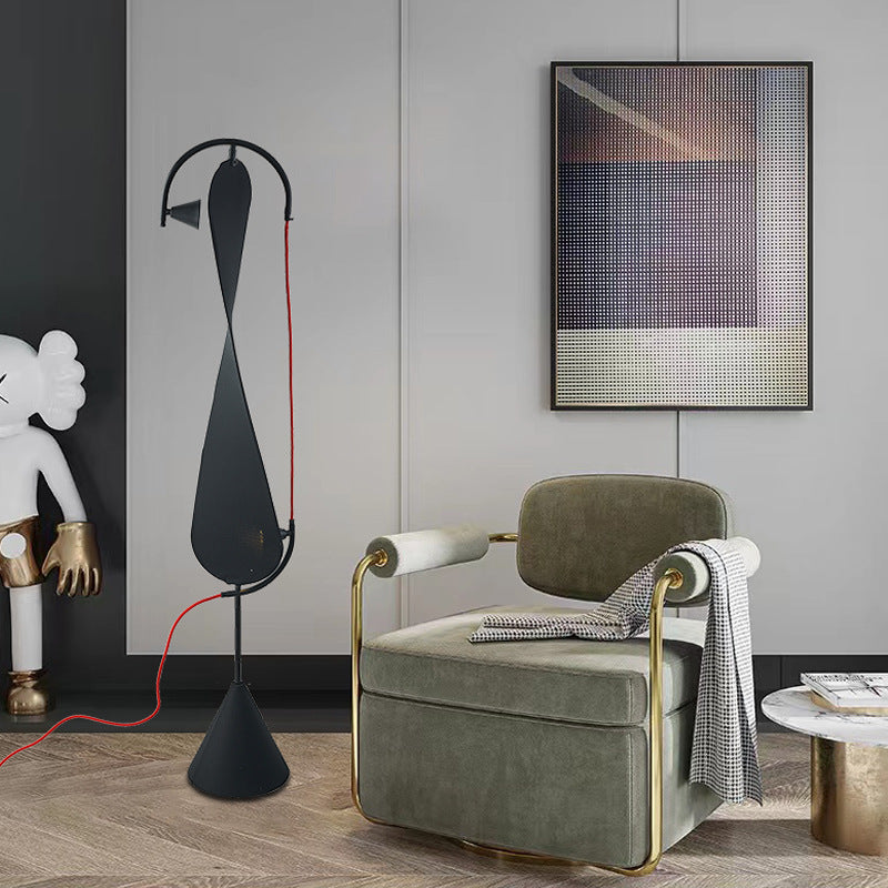 Modern Artistic Floor Lamp In Black Sculptural Form | Lersk