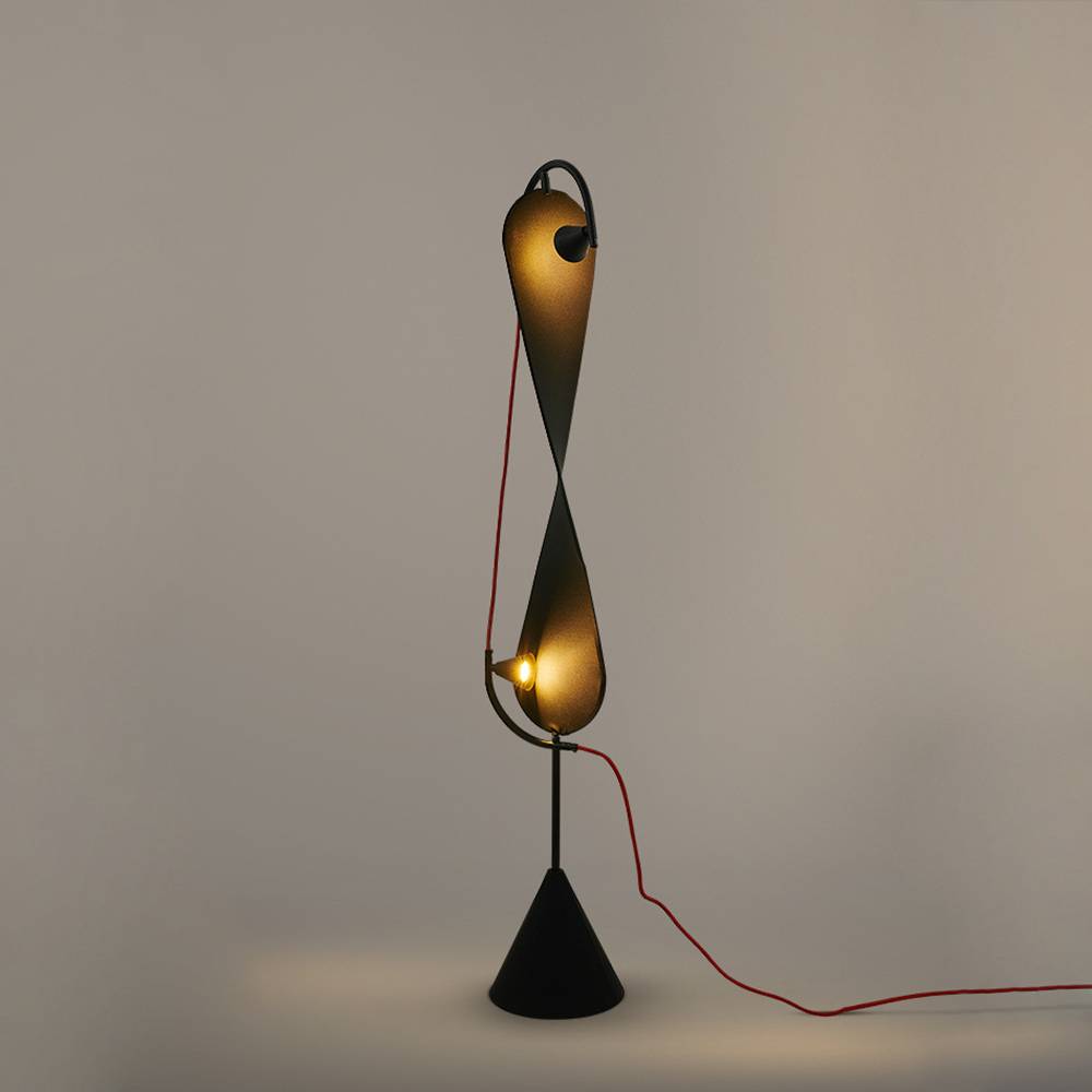Modern Artistic Floor Lamp In Black Sculptural Form | Lersk