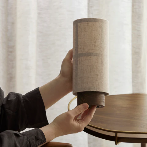 Kairo Silk Table Lamp on Wooden Base with Warm LED | Lersk