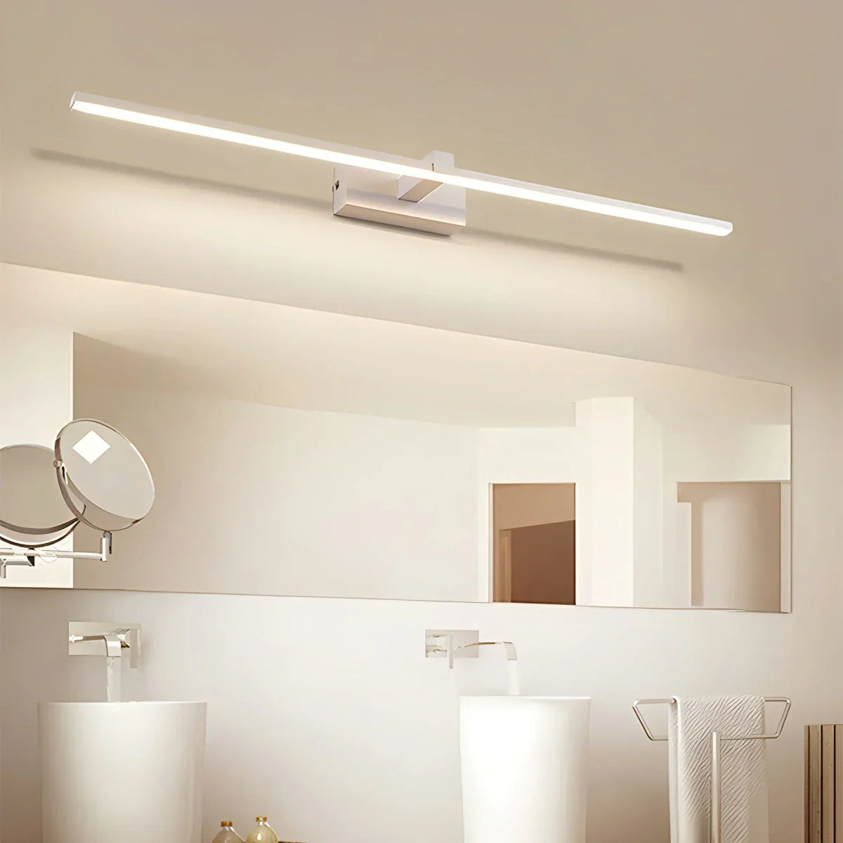 Aplique de pared lineal para baño con espejo | Lersk
