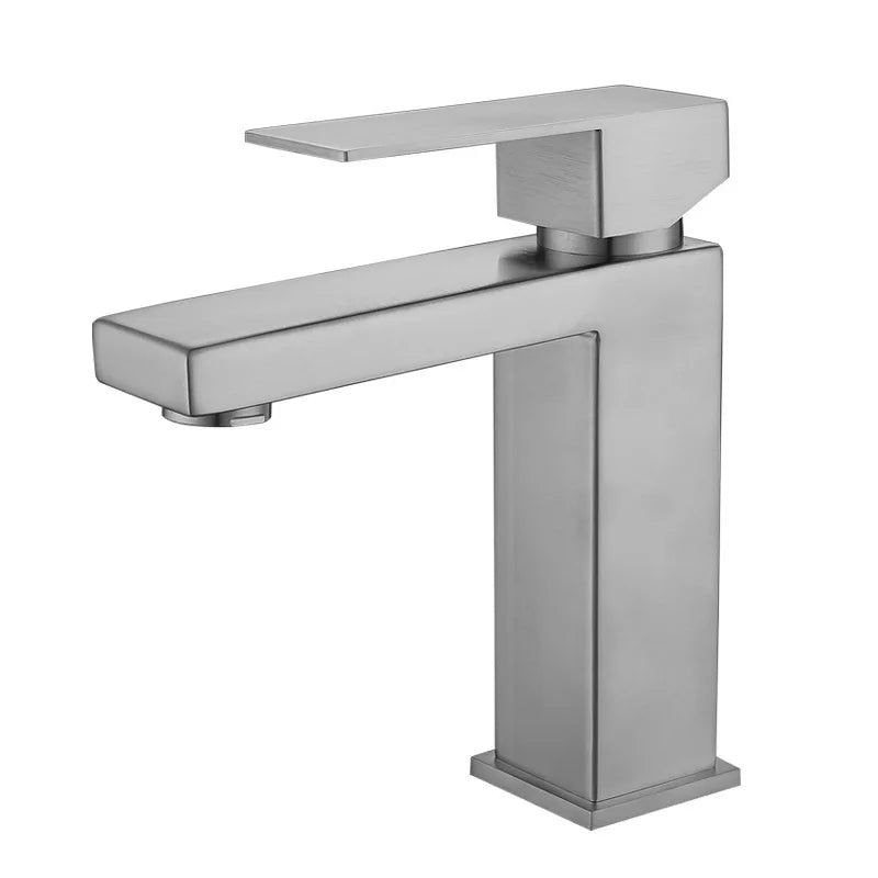 Astraea Modern Bathroom Faucet With Single-Handle Design | Lersk
