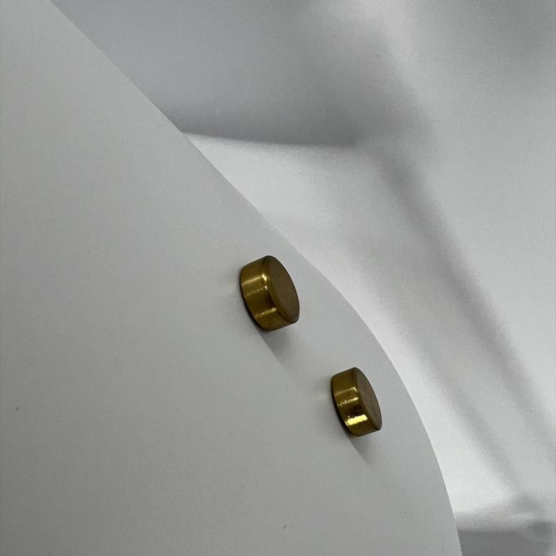 Elegant bordlampe med marmorbase Moderne skrivebordslampe i messing | Lersk