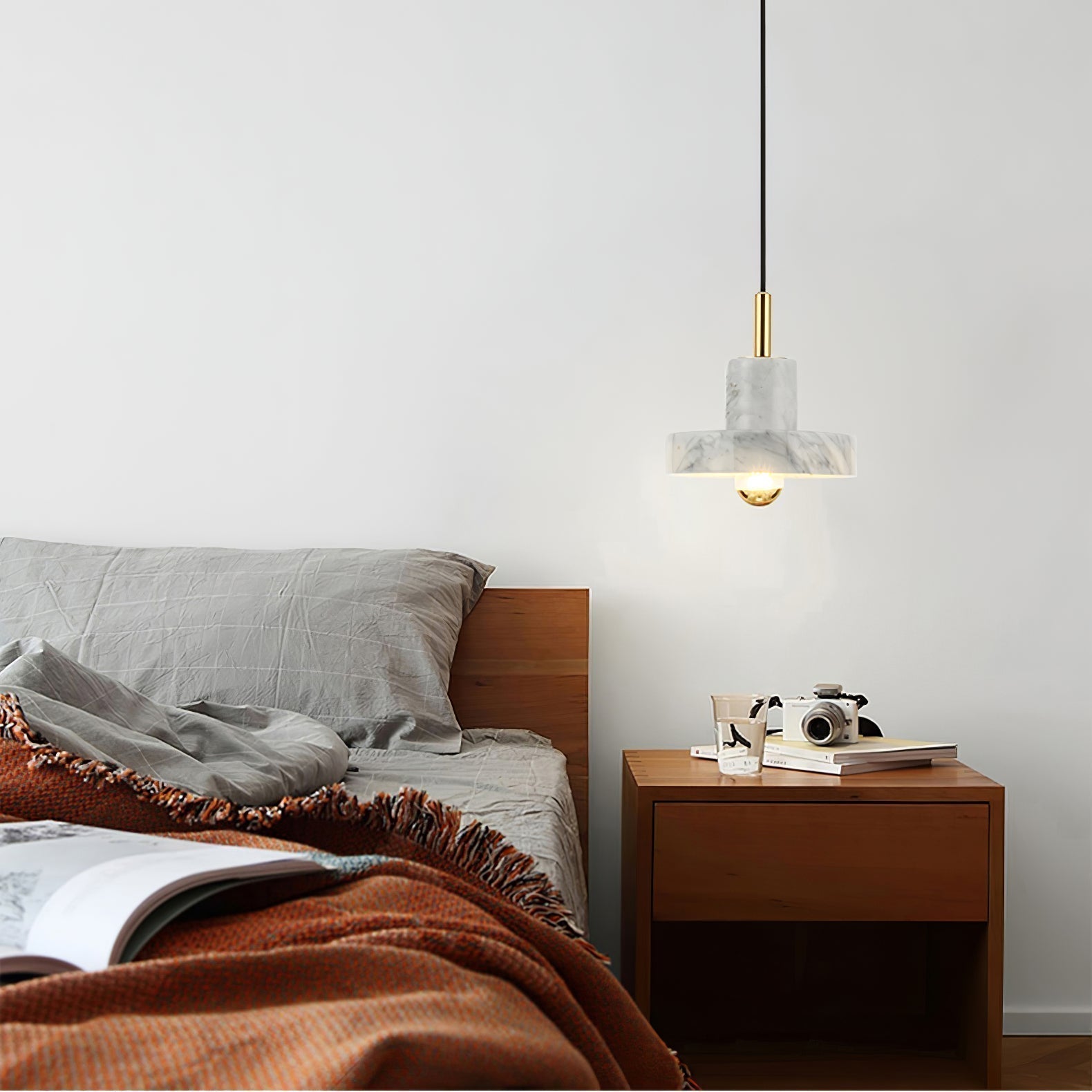 Aurea Marble Pendant Light With Elegant Warm Metal Accents | Lersk