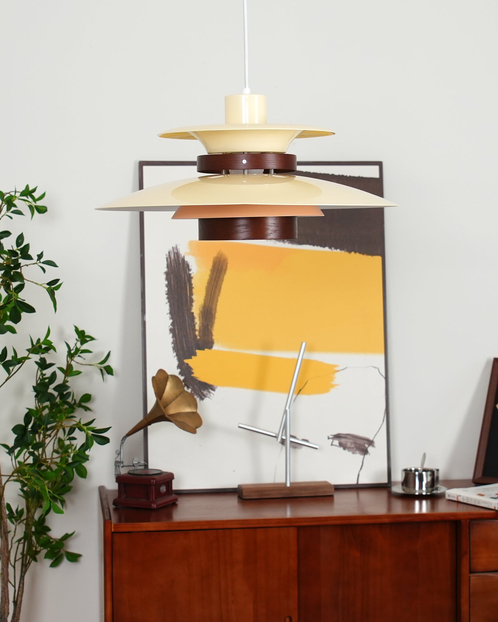 Aurellon | Elegant Pendant Lamp For Timeless Interiors | Lersk