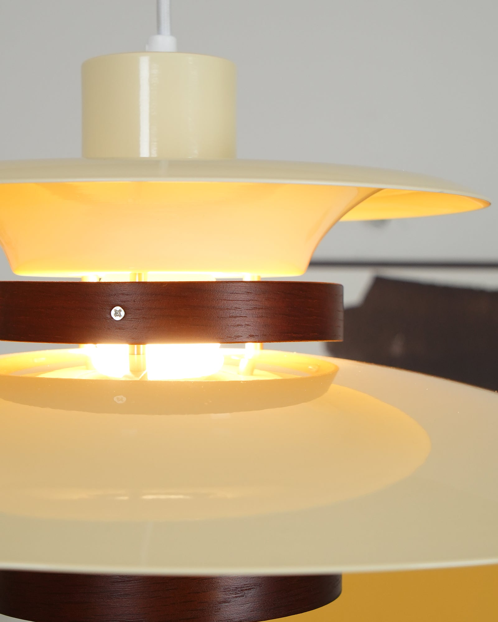 Aurellon | Elegant Pendant Lamp For Timeless Interiors | Lersk