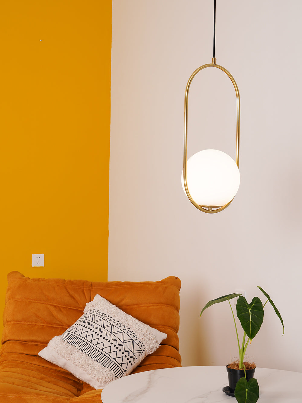 Lampada a sospensione moderna Lyra con design minimal elegante | Lersk