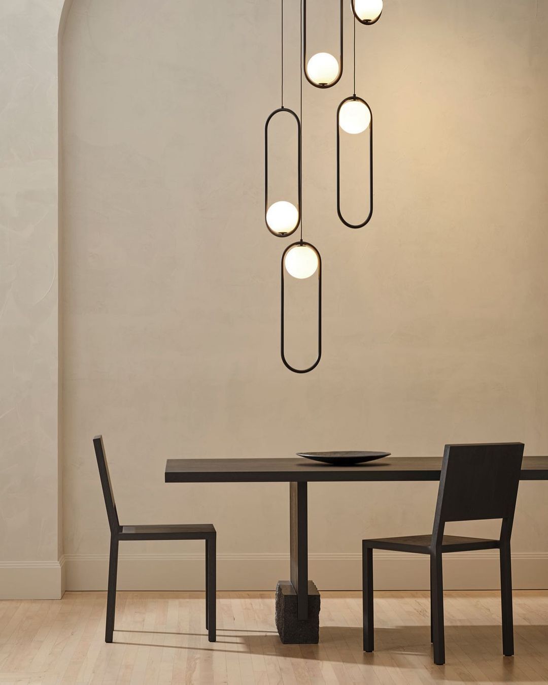 Lampada a sospensione moderna Lyra con design minimal elegante | Lersk