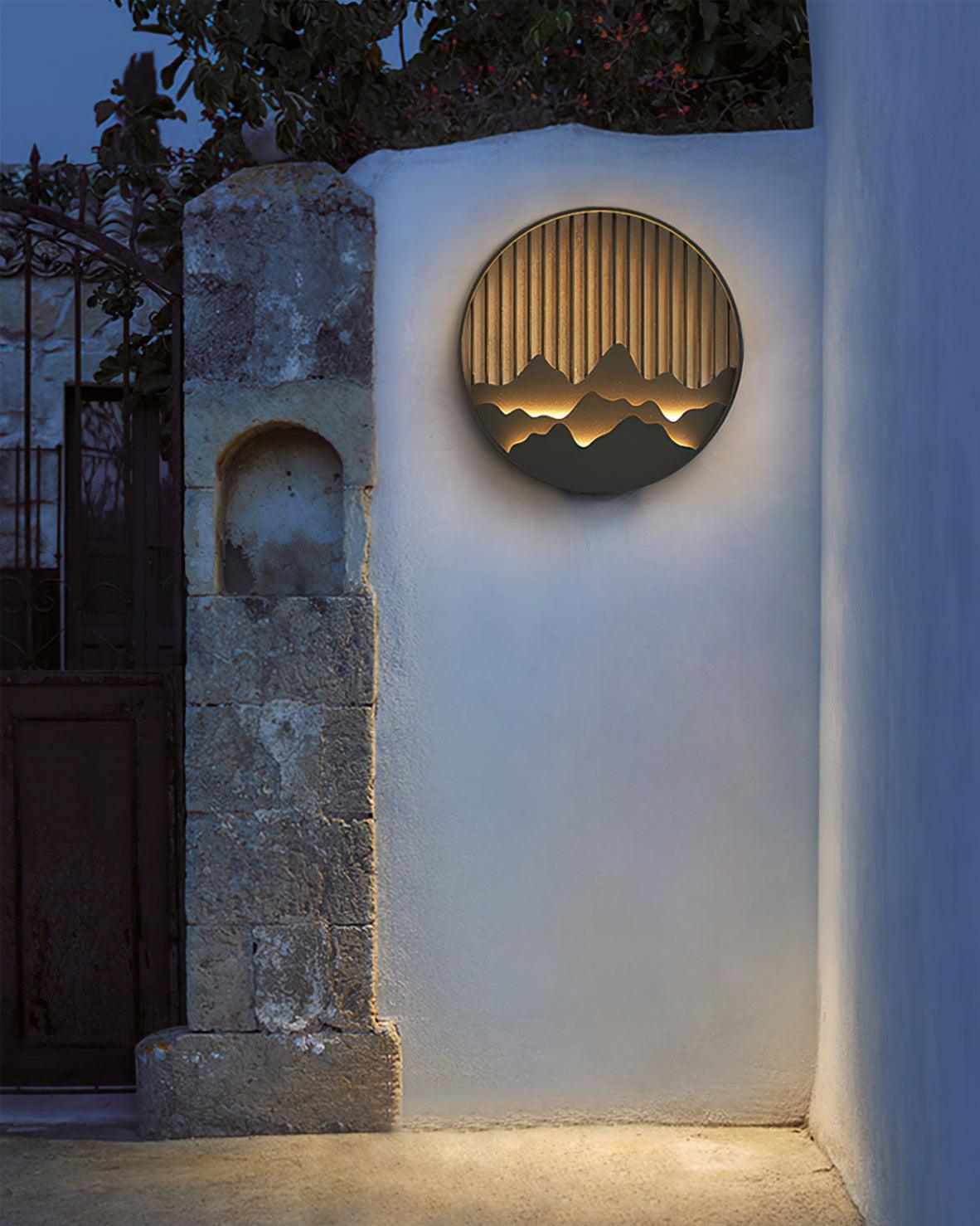 Cairncrest Outdoor Wall Lamp With Elegant Mountain Motifs | Lersk