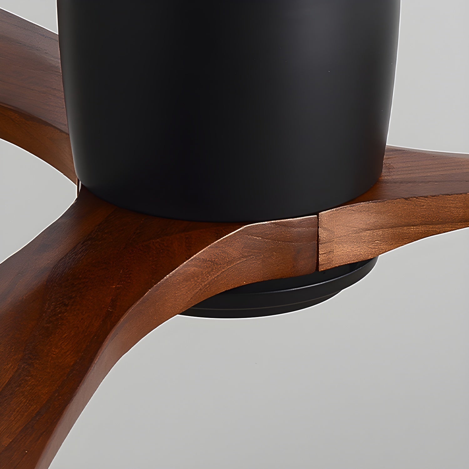 Lampa sufitowa z wentylatorem Everwood Nordic Wood 42 i 48 cali z oświetleniem LED | Lersk