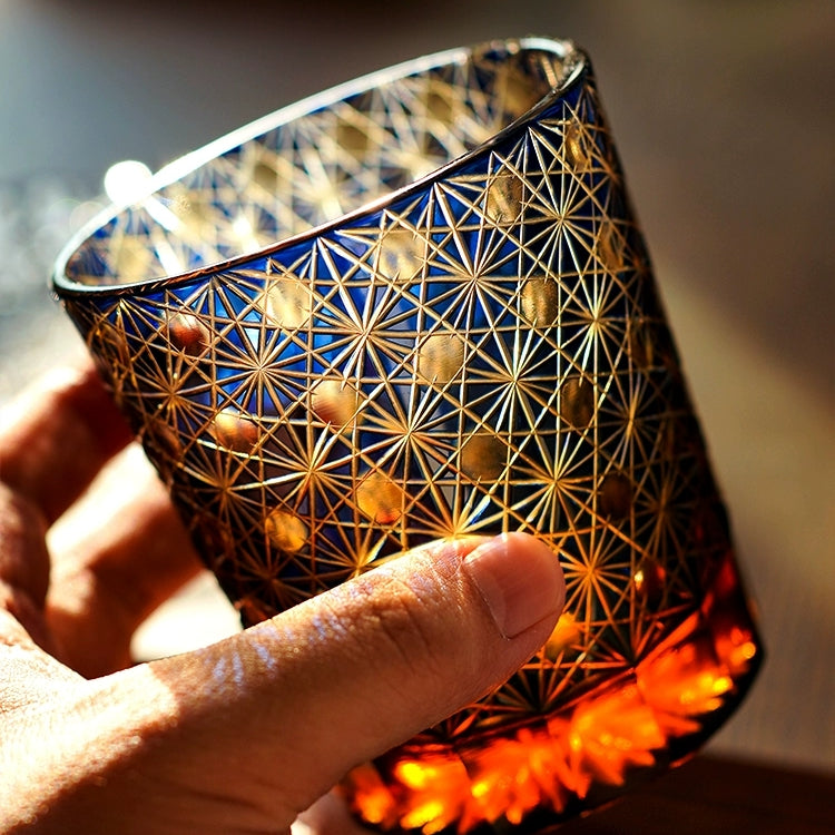 Miyara | Handgefertigte Bernstein-Whiskygläser mit Stern-Chrysanthemen-Design und Holzkiste | Lersk