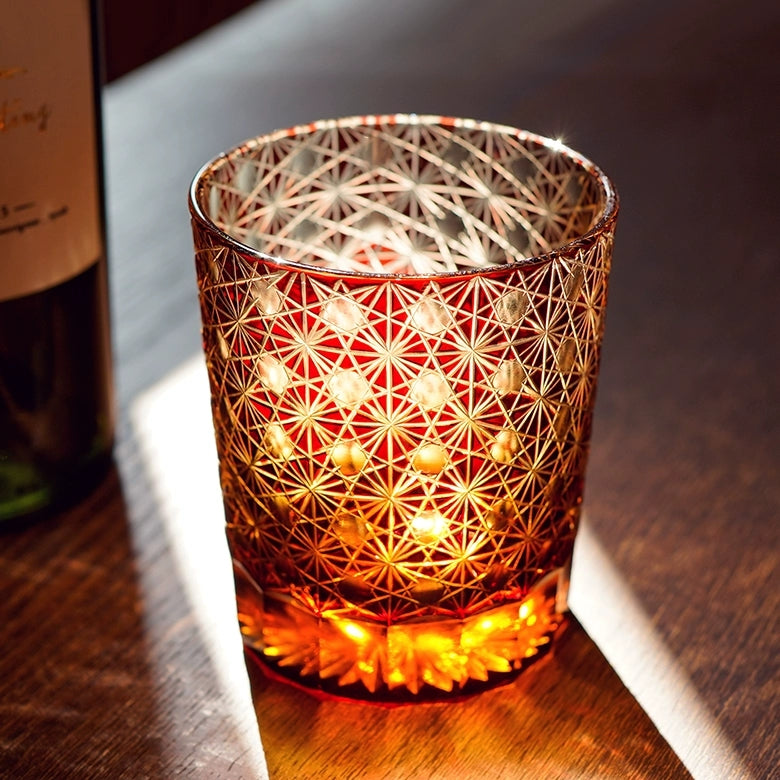 Miyara | Handgefertigte Bernstein-Whiskygläser mit Stern-Chrysanthemen-Design und Holzkiste | Lersk