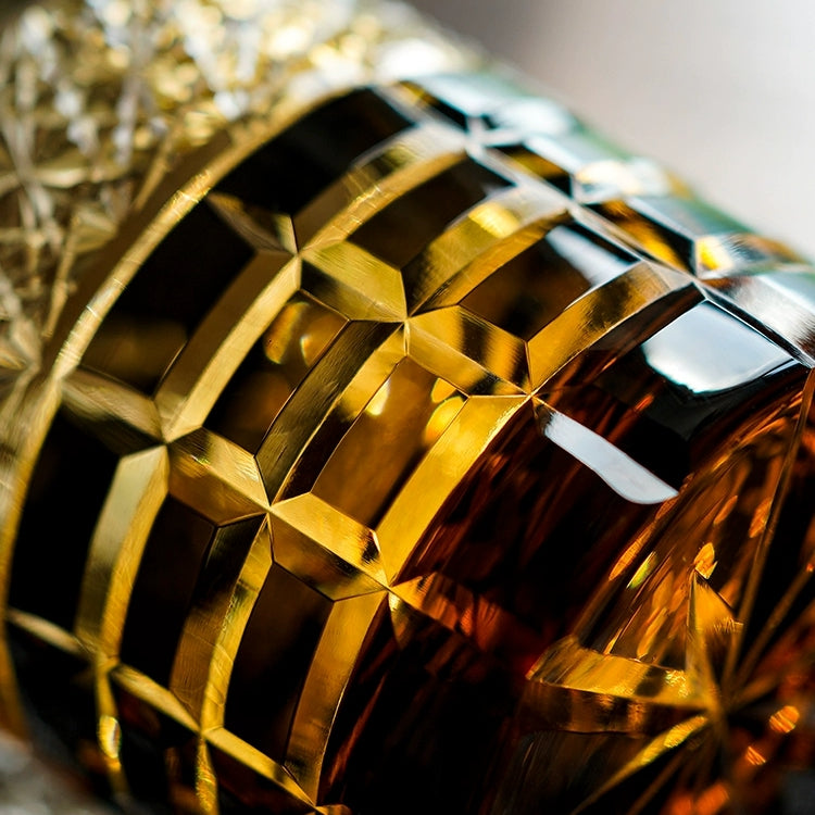 Kiyora Handcrafted Amber Whisky Glass With Diamond-Cut Design And Wooden Box | Lersk