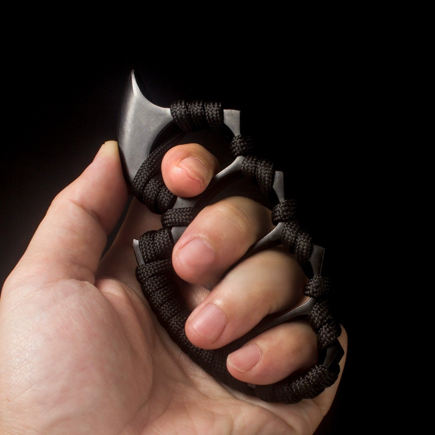 Grip Force Tactical Self-Defense Tool Compact Personal Protection Device With Durable Metal Construction | Lersk