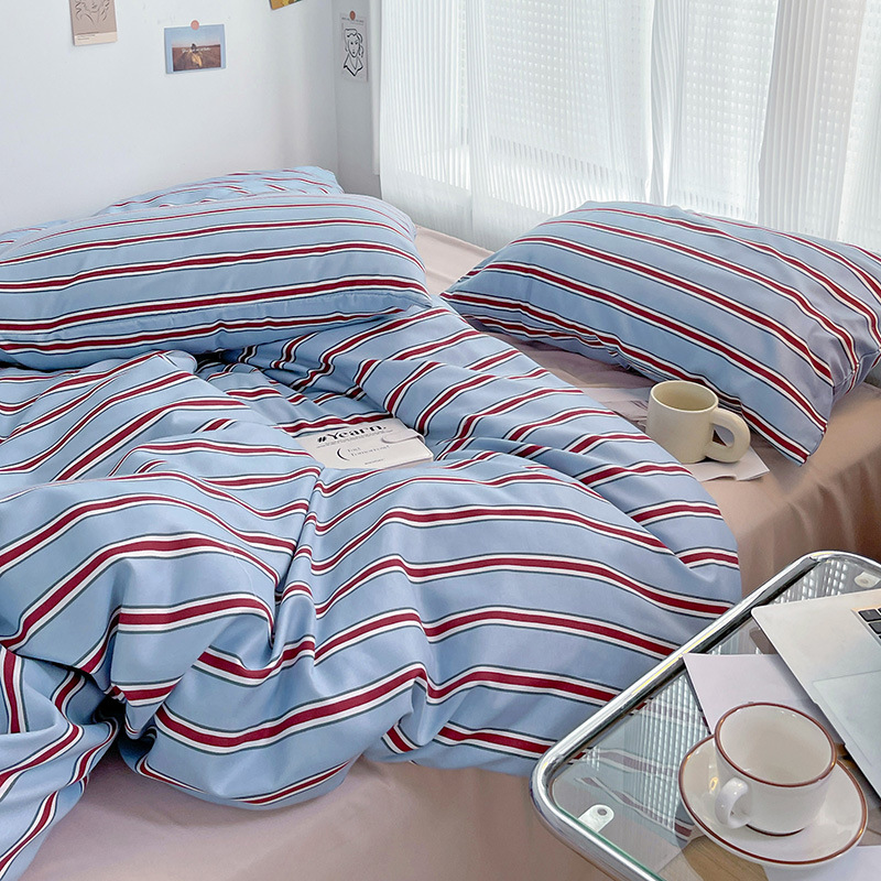 Sylvory Stripe Bedding Set in Sage White for a Cozy Minimalist Bedroom | Lersk