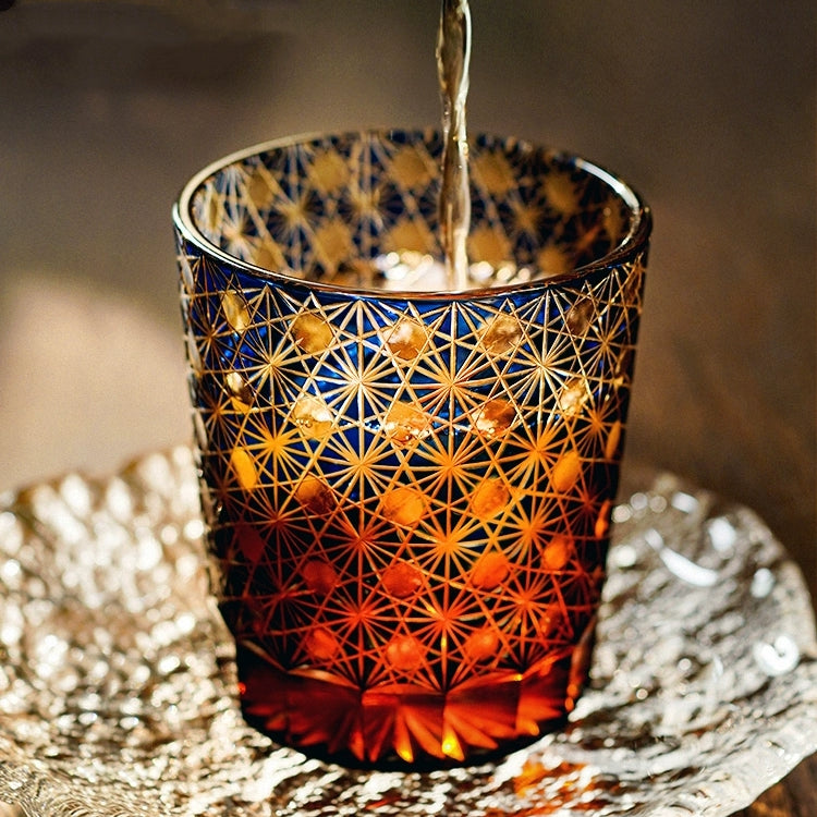Miyara | Handgefertigte Bernstein-Whiskygläser mit Stern-Chrysanthemen-Design und Holzkiste | Lersk