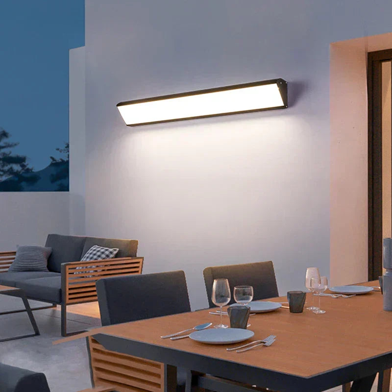 Lumera venkovní vodotěsné LED nástěnné světlo pro zvýraznění terasy | Lersk