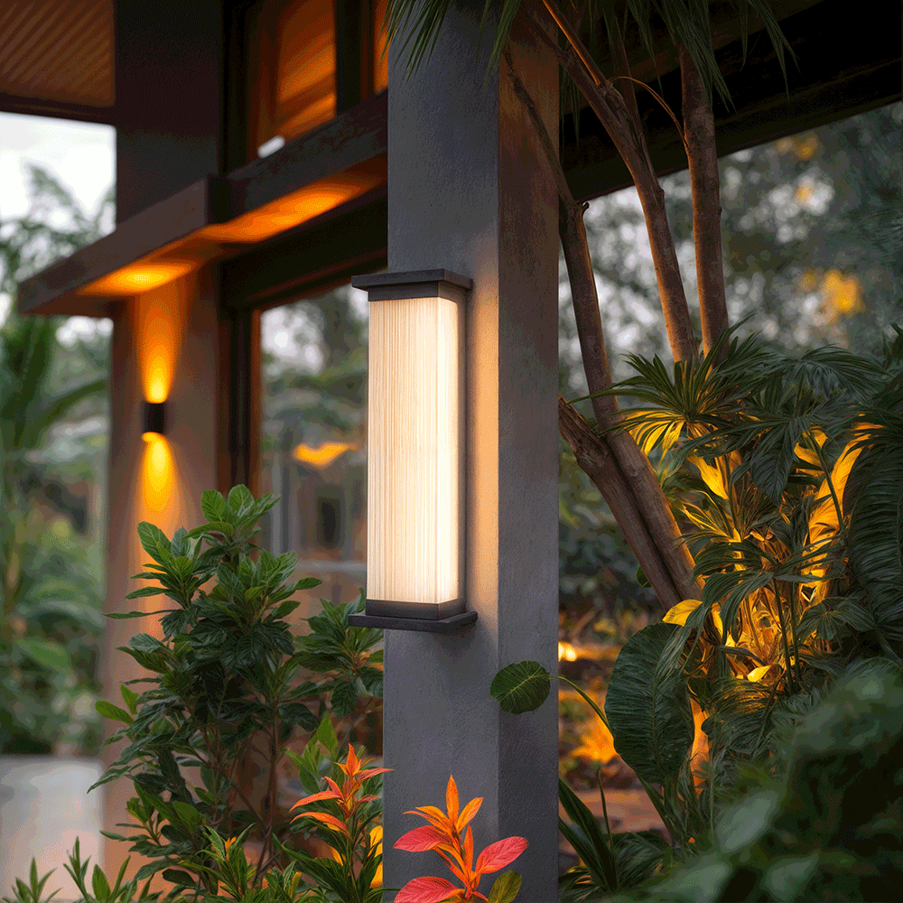 Liora Wall Lamp | Lersk
