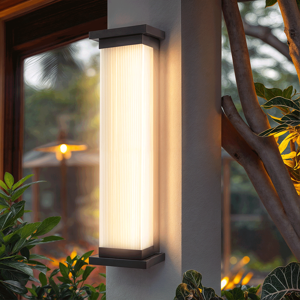 Liora Wall Lamp | Lersk