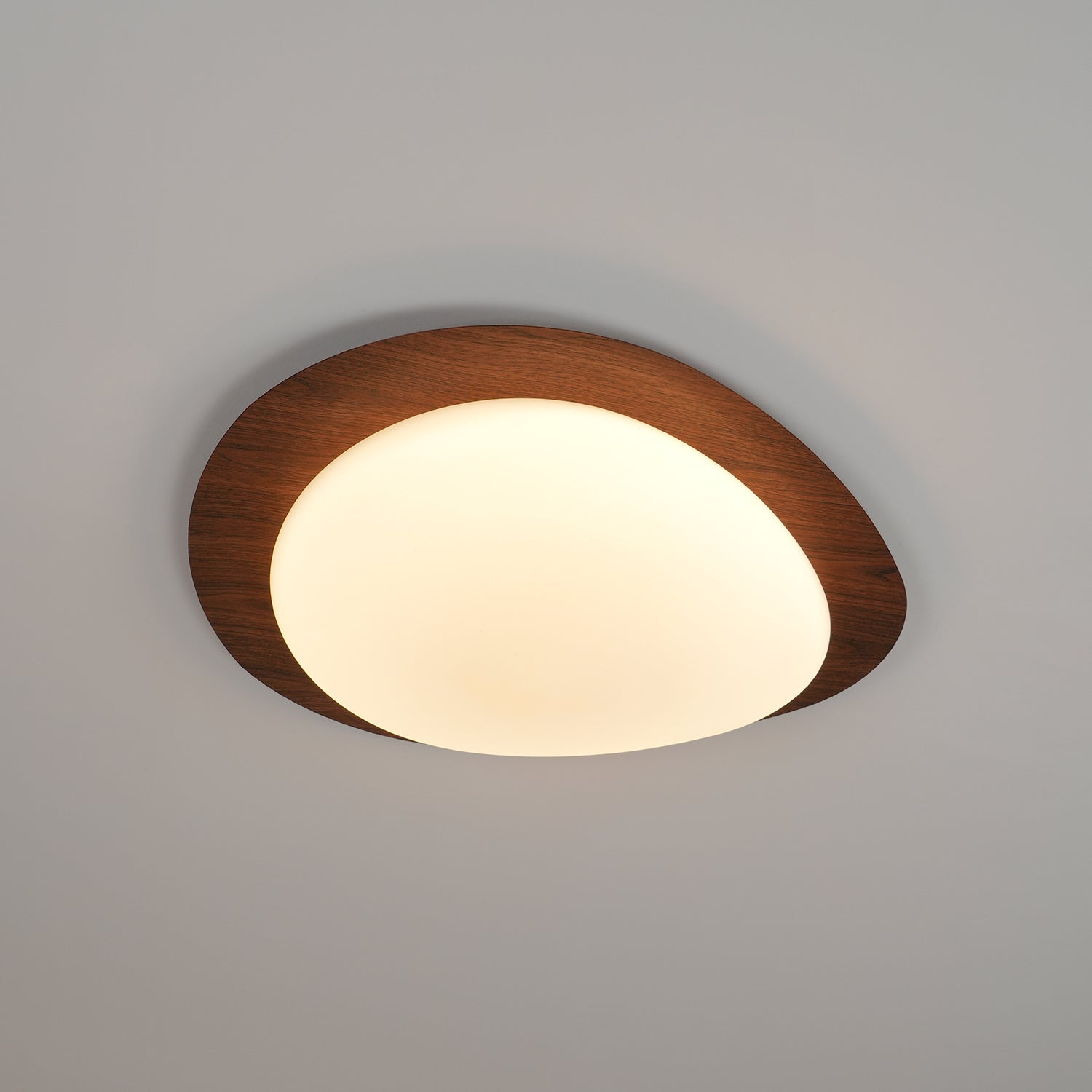 Luz de Teto NexaRipple Walnut Pebble com Brilho Quente | Lersk