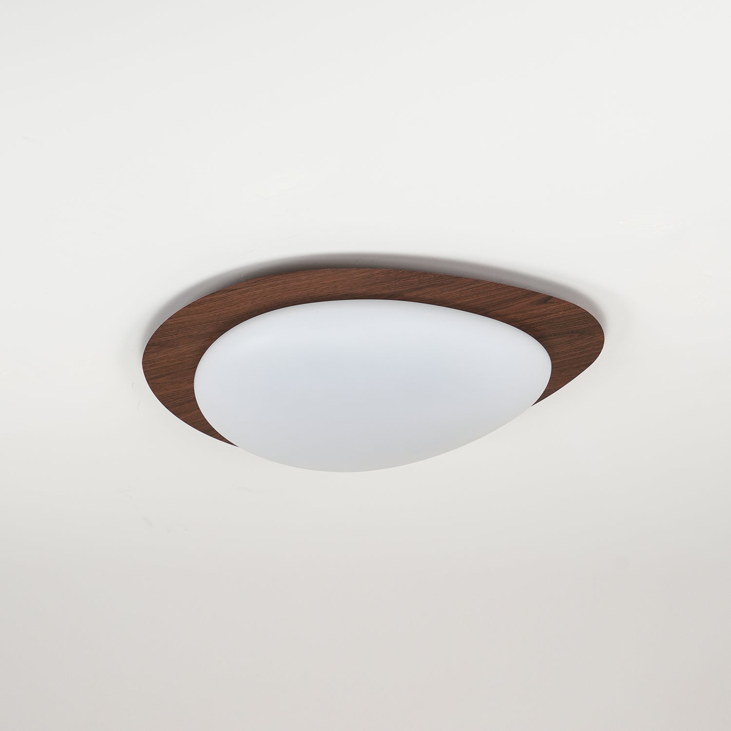 Luz de Teto NexaRipple Walnut Pebble com Brilho Quente | Lersk