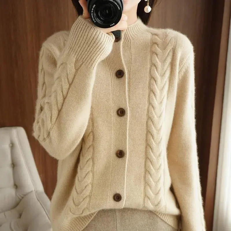 Chic Knit Cardigan | Lersk