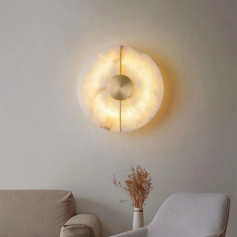 Mramorová nástěnná lampa LED s pozlaceným měděným povrchem pro obývací pokoj nebo ložnici | Lersk