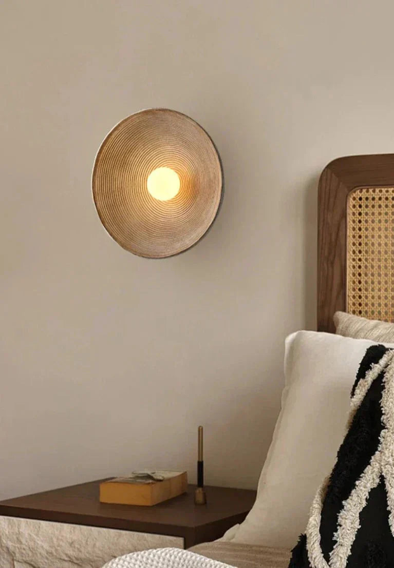 Liora | Kolekce nástěnných lamp | Lersk
