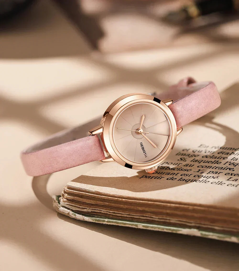 Vintage Mini Leather Timepiece for Women | Lersk