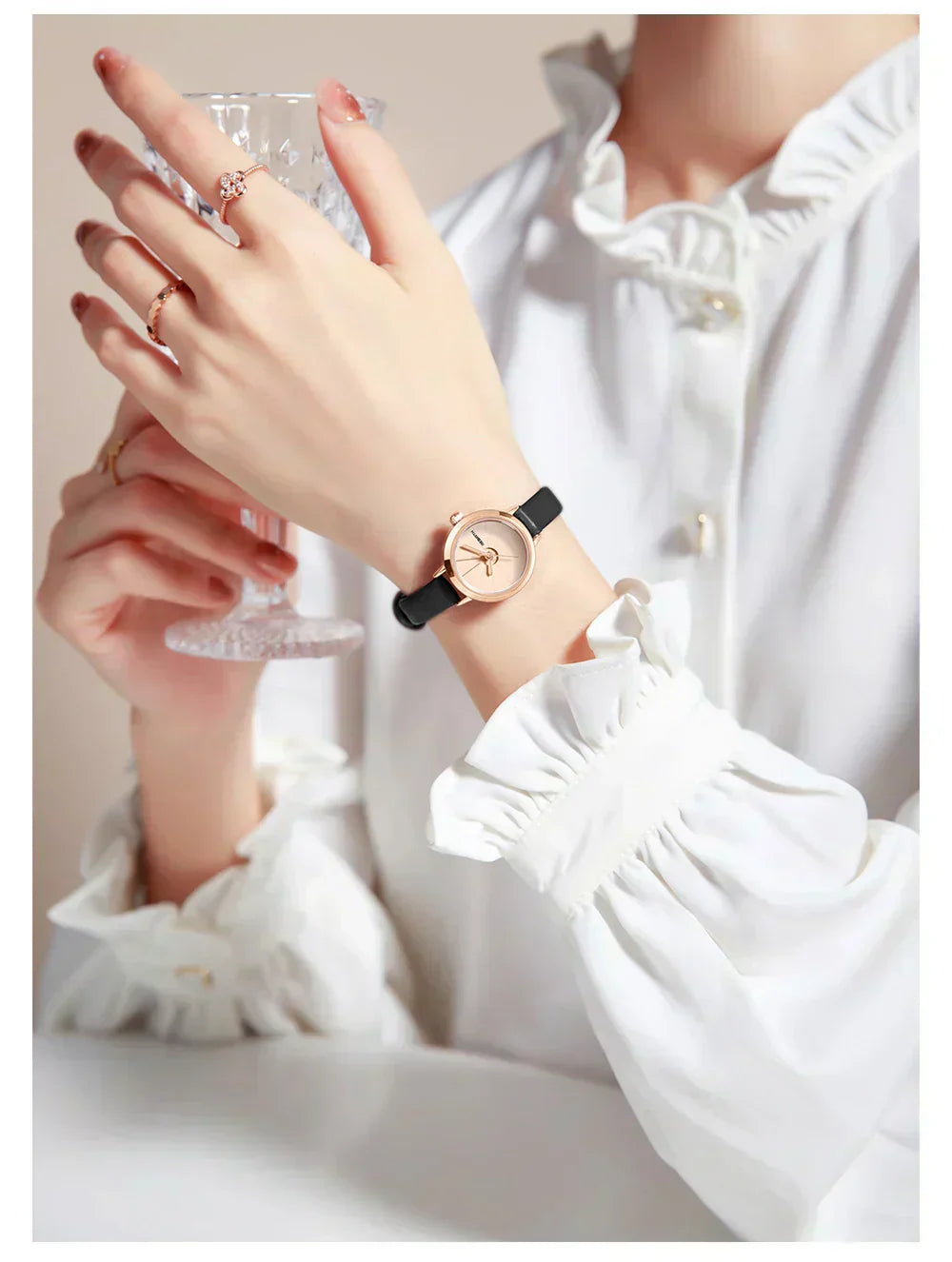 Vintage Mini Leather Timepiece for Women | Lersk