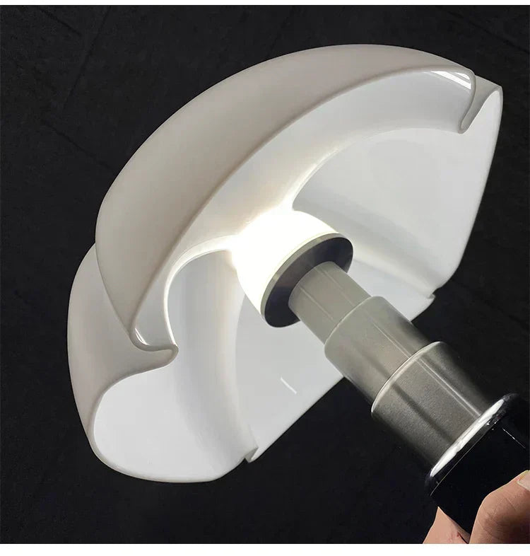 Solera Classic LED Lamp for Indoor Living Spaces and Homes | Lersk