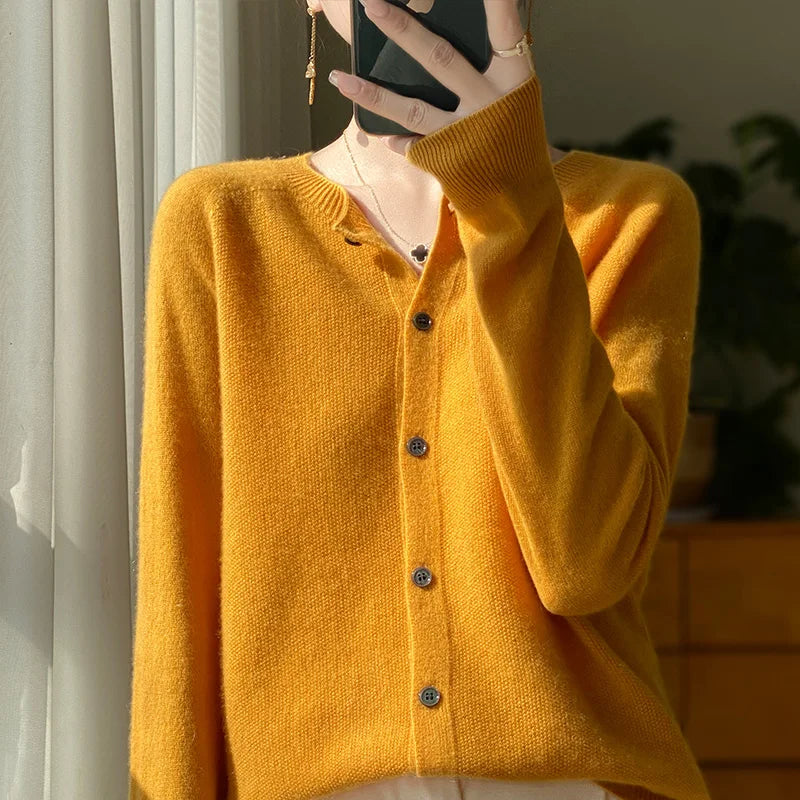 Cardigan din lână Merino Lyra cu nasturi, pentru toate anotimpurile | Lersk