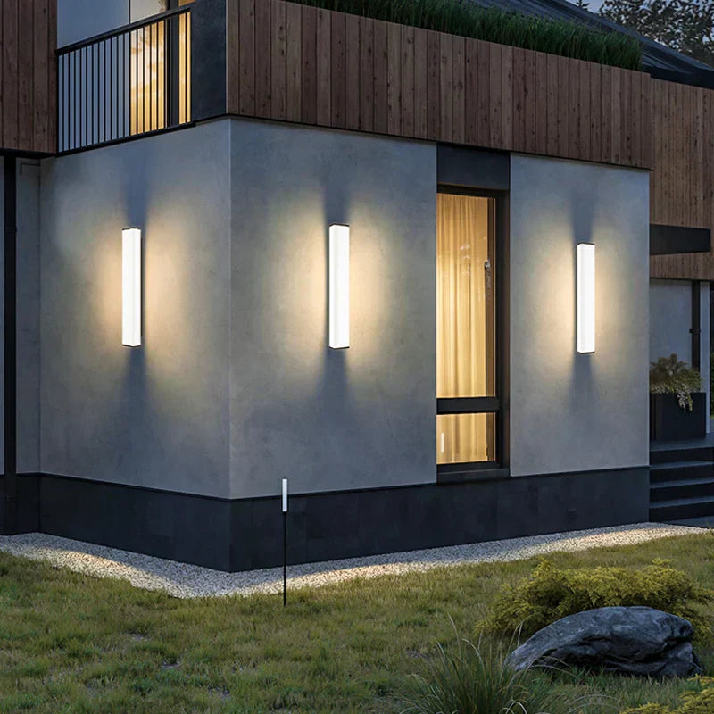 Kensley Outdoor LED Wall Light | Lersk