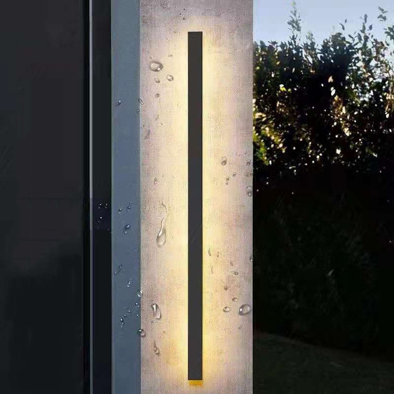 Elora Lang LED Udendørs Væglampe - IP65 Vandtæt | Lersk