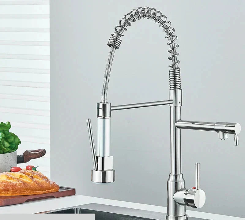 Miscelatore da cucina NovaPulse con rotazione a 360° finitura nichel spazzolato | Lersk