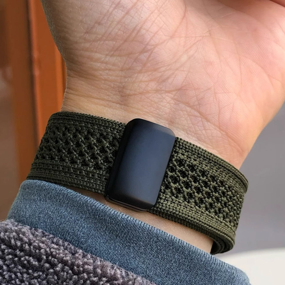 Nuvora pletený nylonový řemínek s magnetickou sponou pro Apple Watch | Lersk