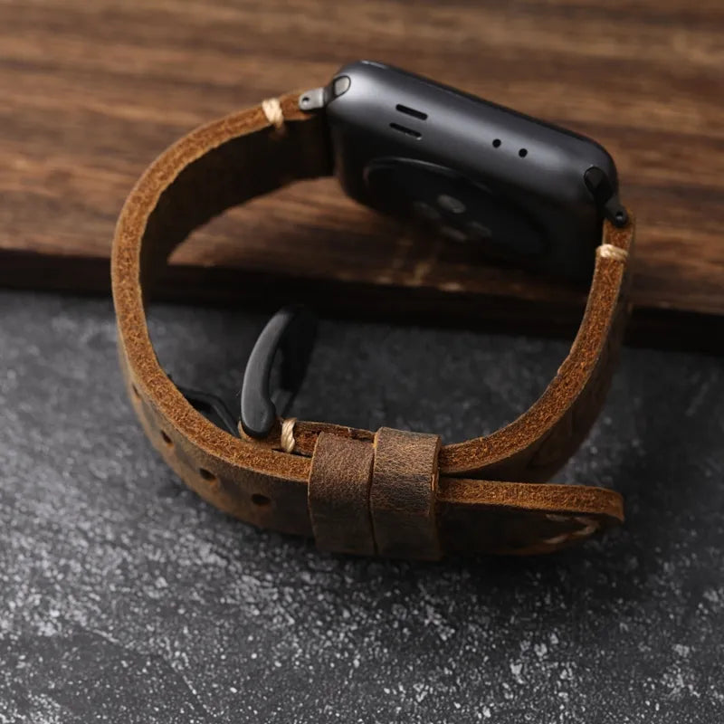 Ruční výroba pravého koženého řemínku z hovězí kůže pro Apple Watch s nadčasovým stylem | Lersk