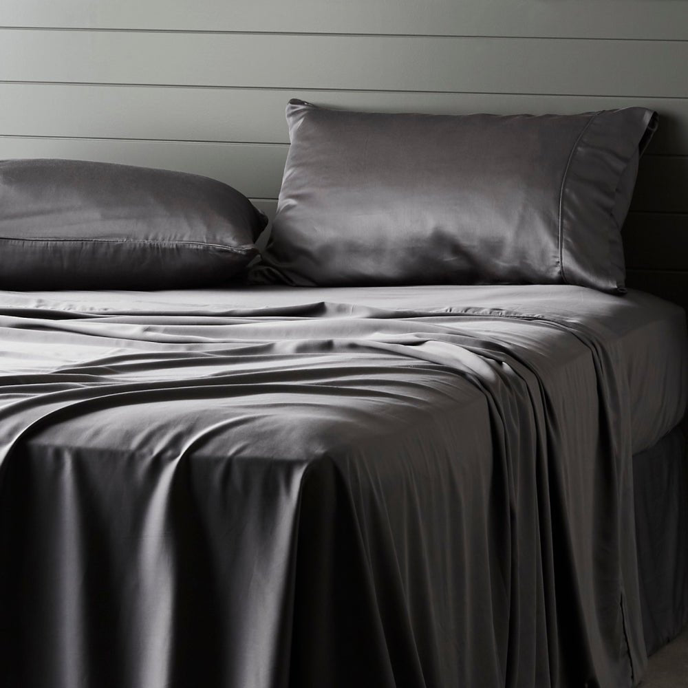 Velora Sateen Pillowcase Set with Antimicrobial Charcoal | Lersk