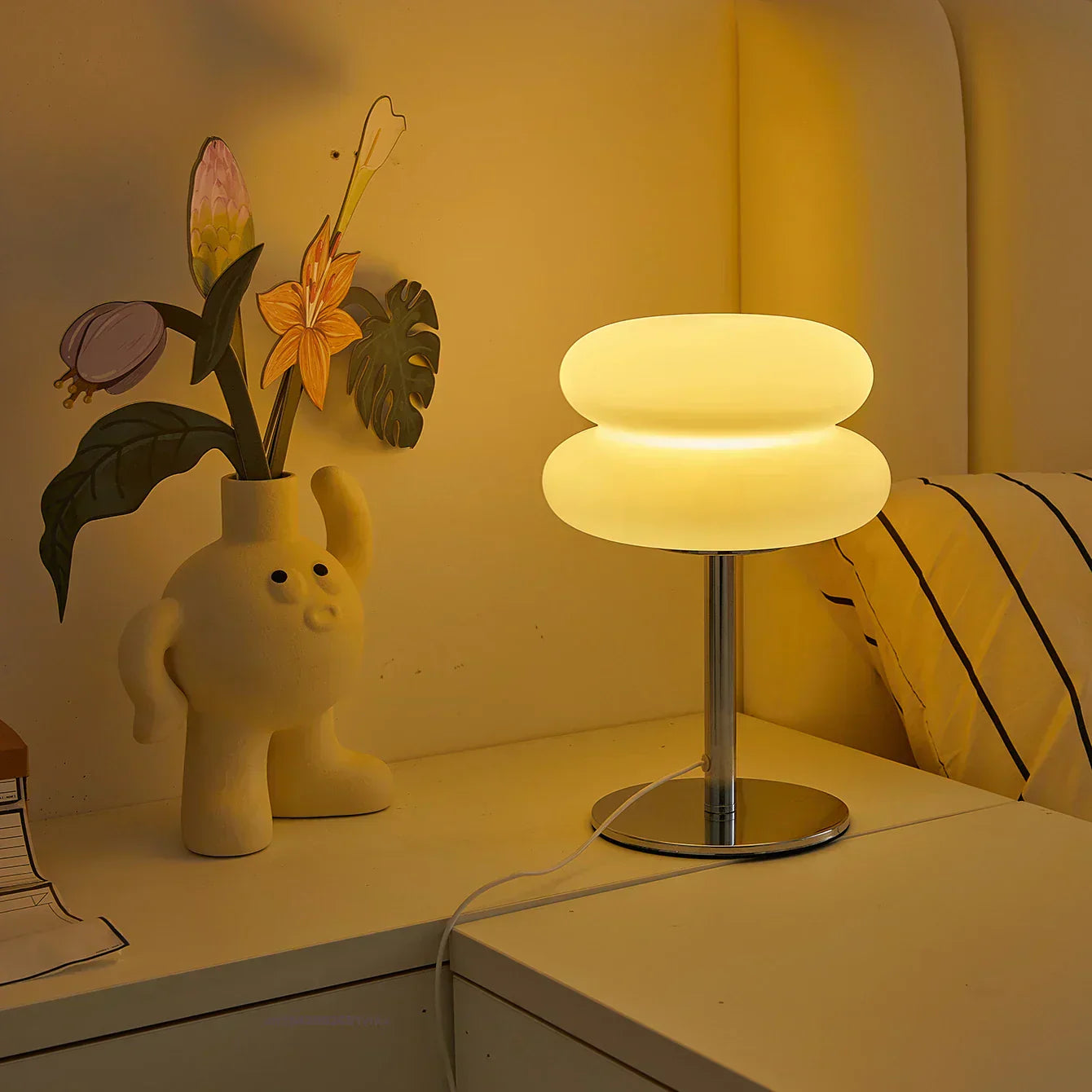 Elegant trefarvet dæmpbar bordlampe med 9 lysstyrkeniveauer til skrivebord og soveværelse | Lersk