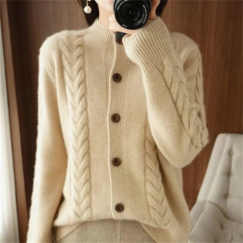 Chic Knit Cardigan | Lersk