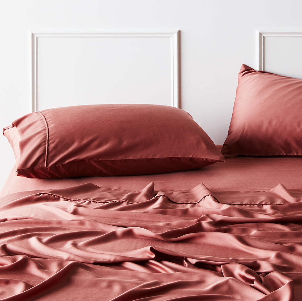 Luxe Bamboo Lyocell Sateen Pillowcase Set With Cooling | Lersk