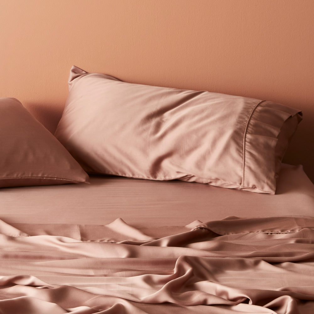 Luxe Bamboo Lyocell Sateen Pillowcase Set With Cooling | Lersk