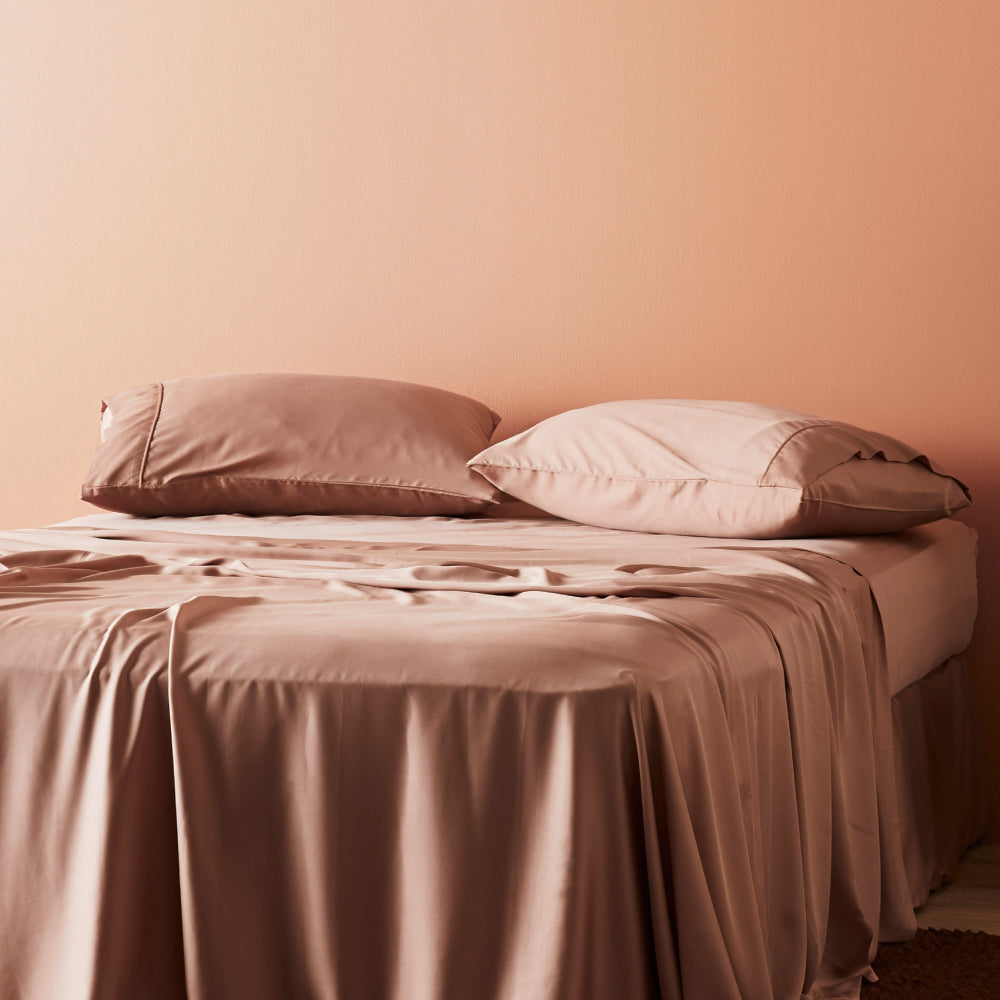 Luxe Bamboo Lyocell Sateen Pillowcase Set With Cooling | Lersk